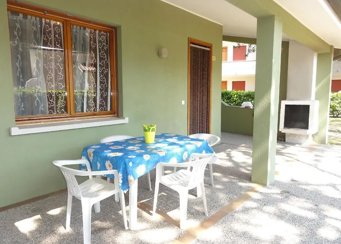 Villaggio Azzurro - בית נופש ביביונה